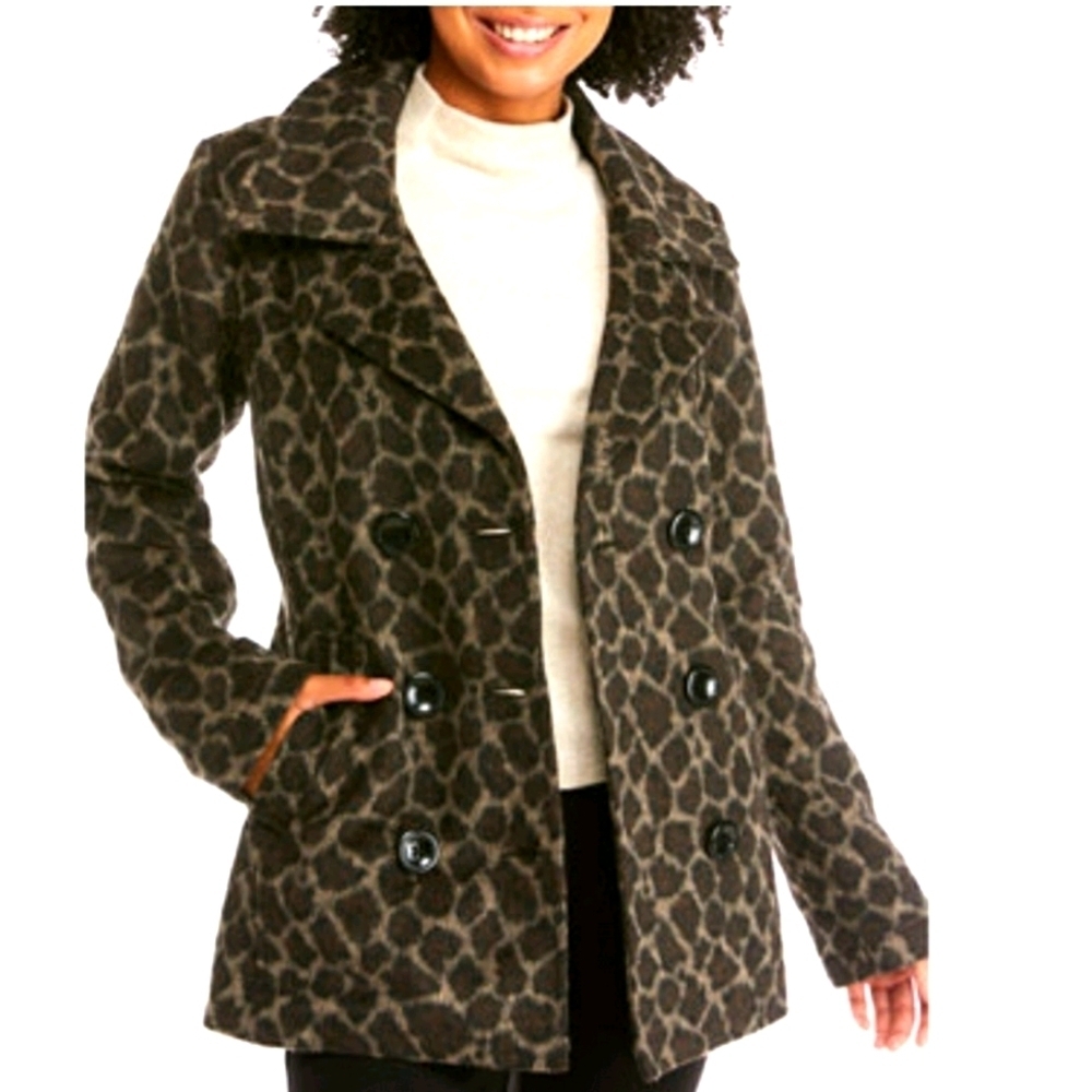 Leopard coat